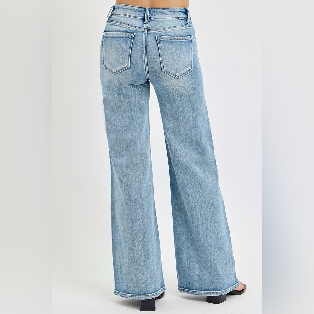 RISEN Full Size Mid Rise Wide Jeans with Front Patch Pocket🆕 - Picture 4 of 8